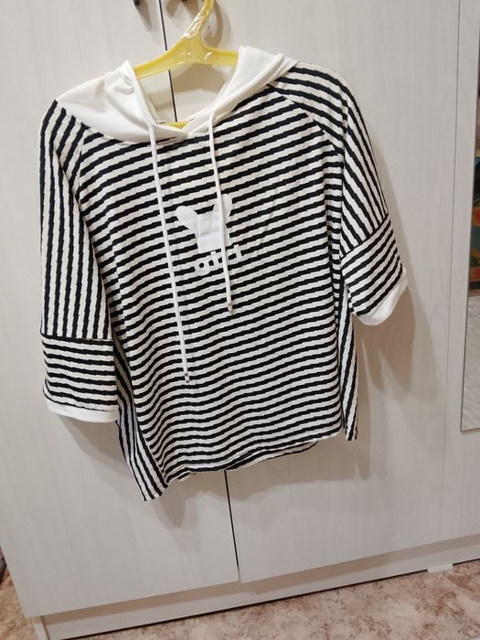 Продам новую футболку