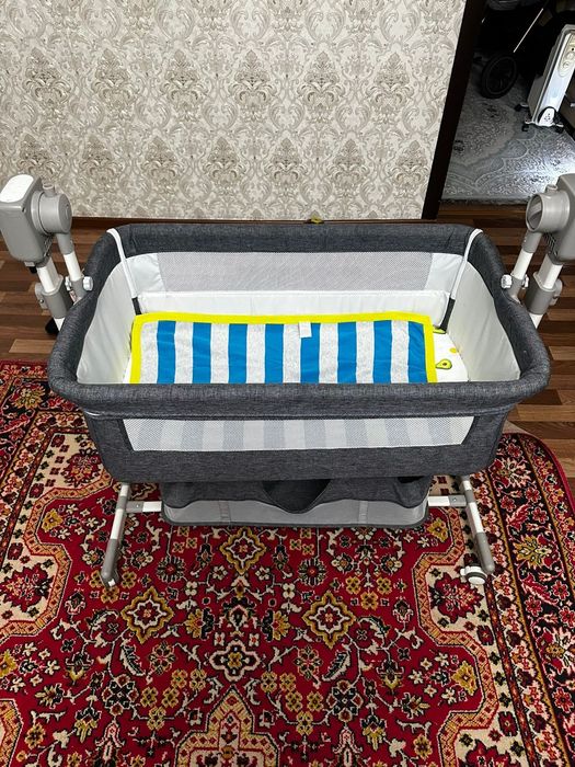 Автолюлька -манеж