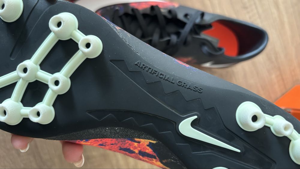 Футболни обувки Nike Mercurial Victory V CR7 чисто нови с кутия