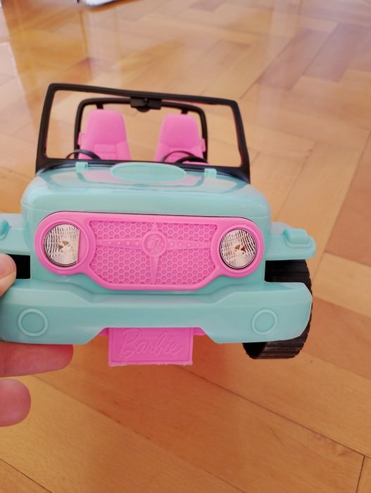 Mașinuță superbă Barbie