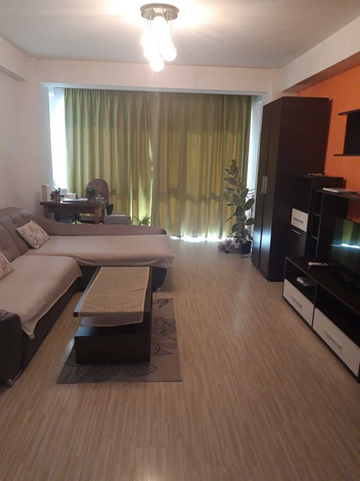 Dau in chirie apartament 2 camere zona Soarelui