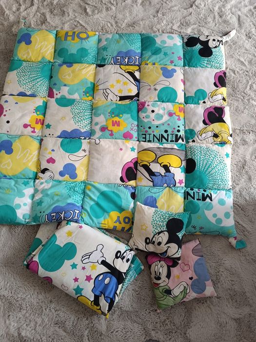 Cort teepee cu mickey si minnie