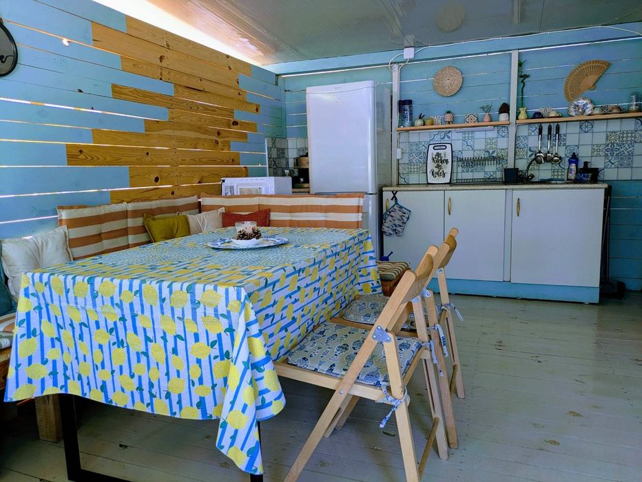 Продавам каравана с навес на къмпинг Созопол еко