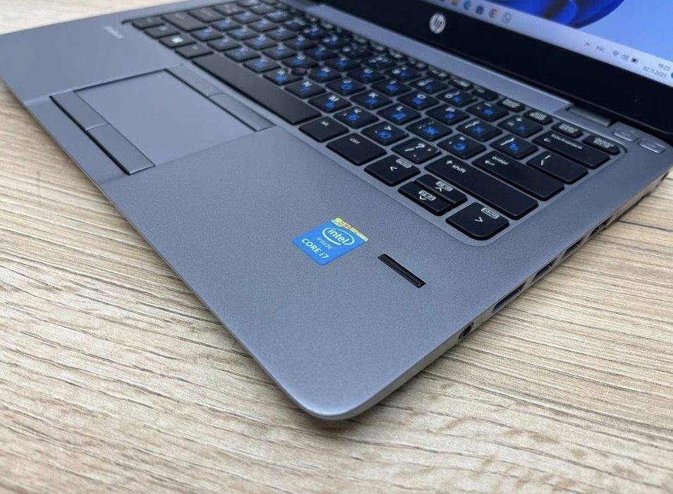 Продам компактный ноутбук hp elitebook