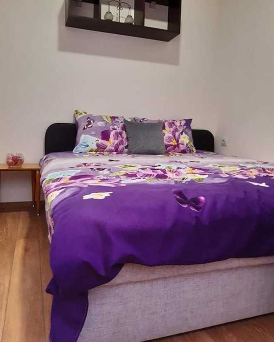 Дава се под наем Четиристаен апартамент в Бургас, Център - 100 кв.м за 255 € - Снимка #2