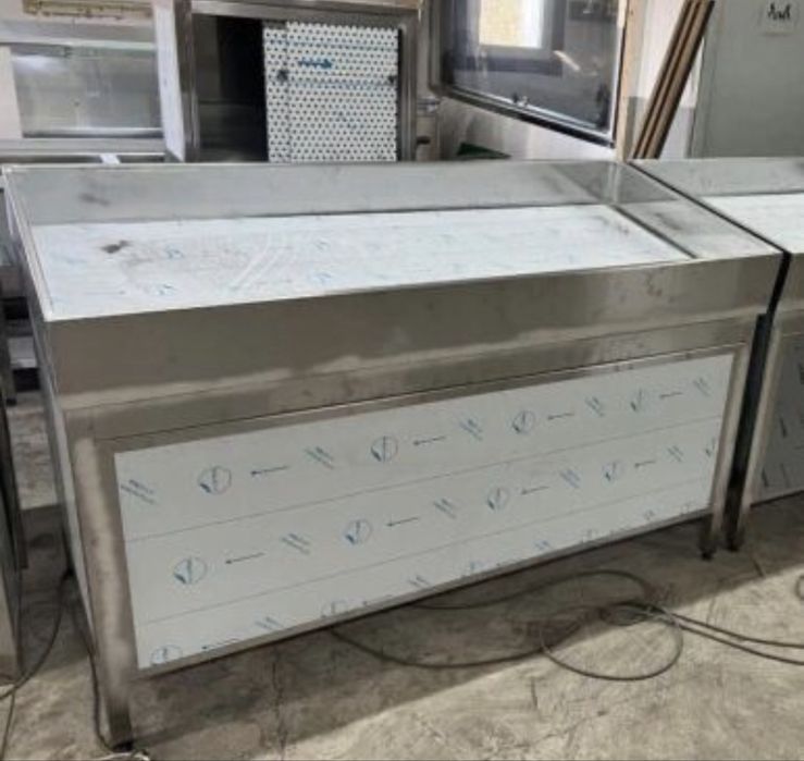 Masa inox de prezentare
