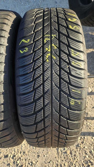 195/55 R16 • Iarna • Bridgestone Blizzak LM001 (BMW original) 87H Runflat | 2 buc | DOT 2023 | Pret/buc