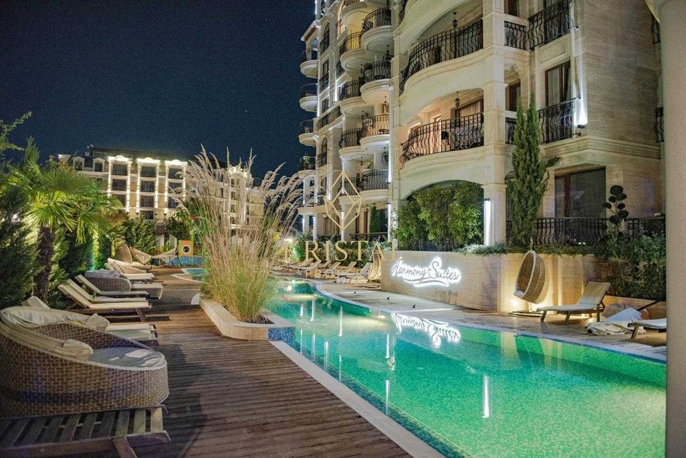 Продава се Двустаен апартамент в Свети Влас - 43 кв.м за 1185 €/кв.м - Снимка #12