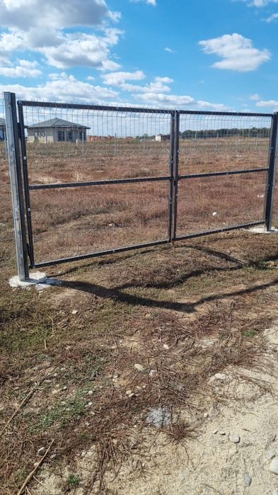 2 loturi de 400 m teren intravilan Sabareni