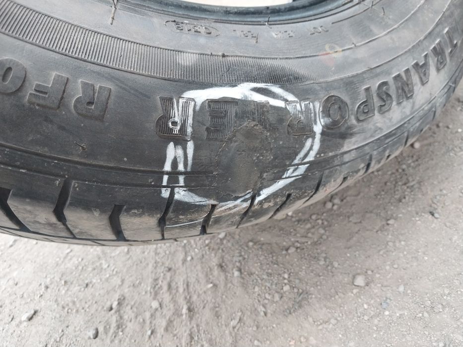 4 шины 225 65 R16C. Цешка для груза.