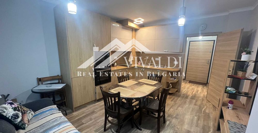 Дава се под наем Тристаен апартамент в к.к. Св.Св. Константин и Елена - 85 кв.м за 897.6 € - Снимка #2