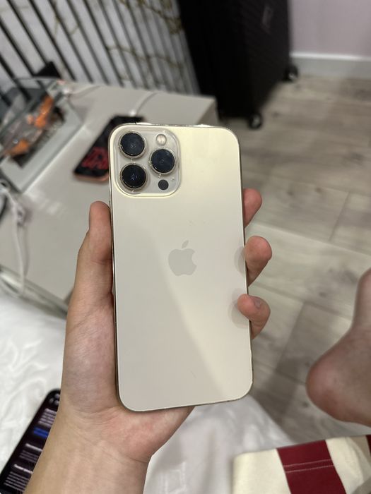 Обменяю 2 13 Pro Max на 16 Pro Max