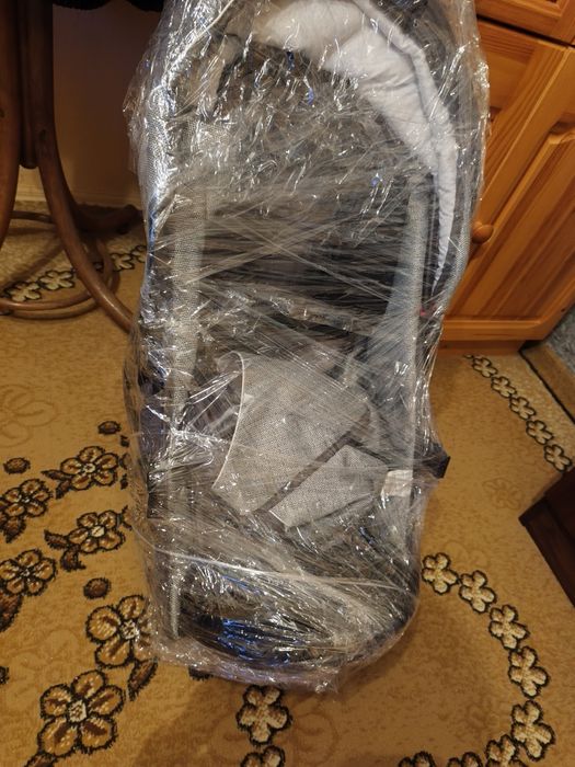 Комбинирана бебешка количка