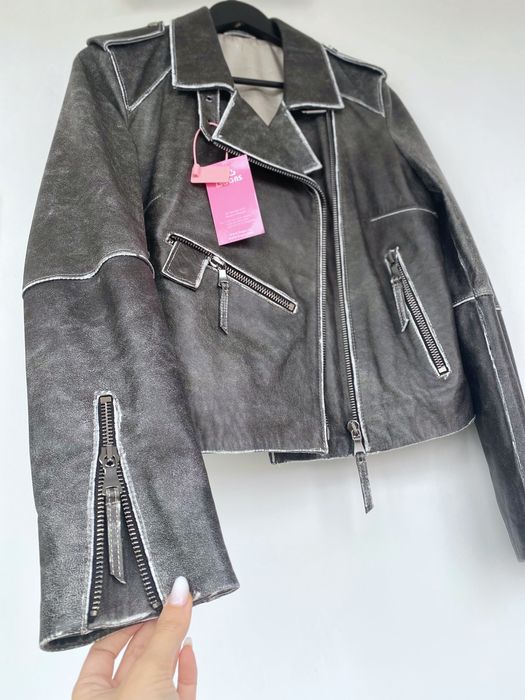 Geaca din piele naturală