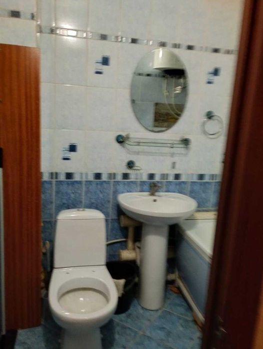 Продается 2 комн квартира в бывшем общежитии