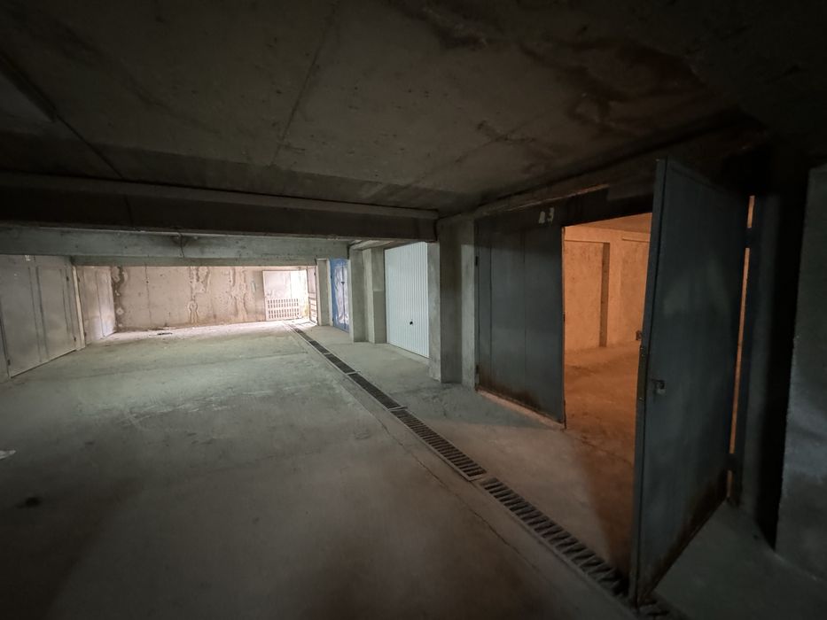 Продава се Гараж / Паркомясто в Казанлък - 22 кв.м за 1041 €/кв.м - Снимка #3