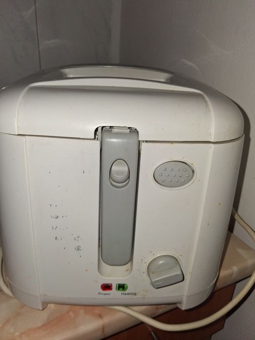 Friteuza 1650w termostat ajustabil