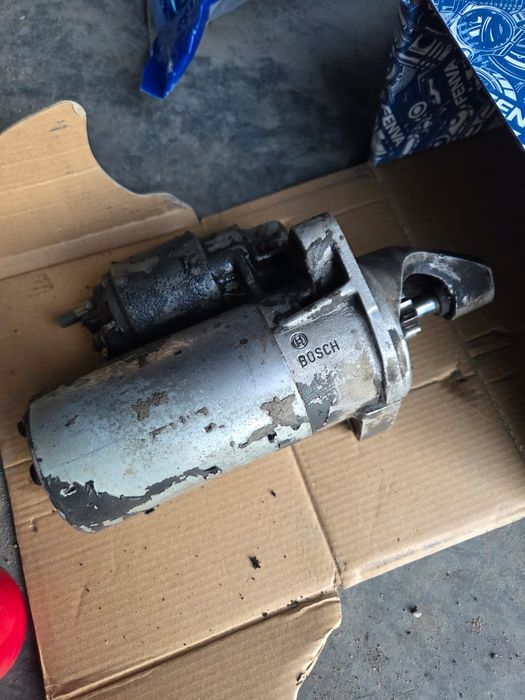Продам стартер BOSCH на уди 100