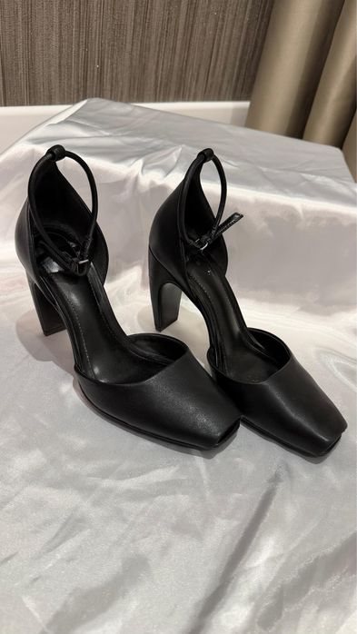 Все новые, 37 размер, от Зары