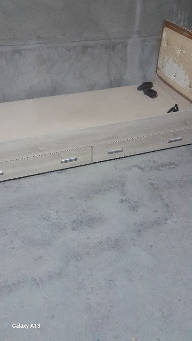 Сатылады састаианя средни