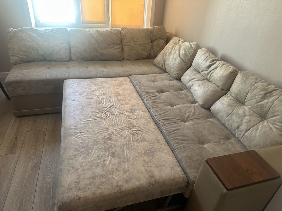 Диван угловой, выдвижной