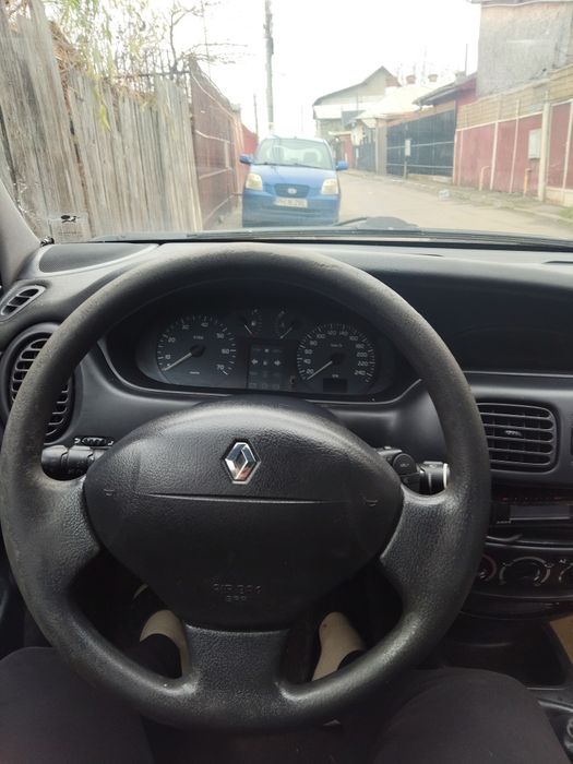 Vând reno Megan 2002