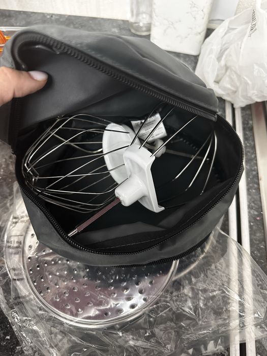 Продается кухонный комбайн Bosch