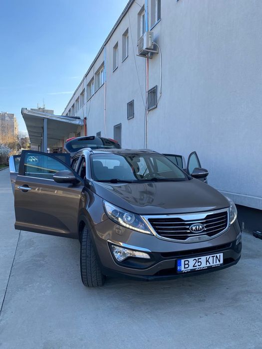 KIA Sportage 2012 — imagine 2