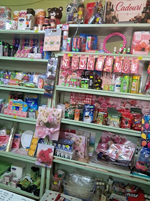 Înciriez spatiu comervisl