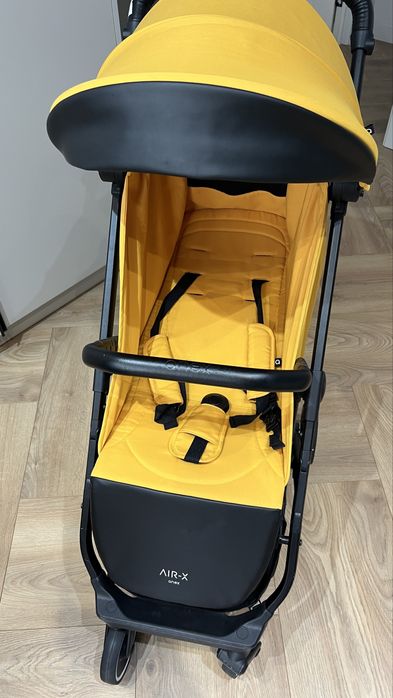 Продаем прогулочную коляску Anex air