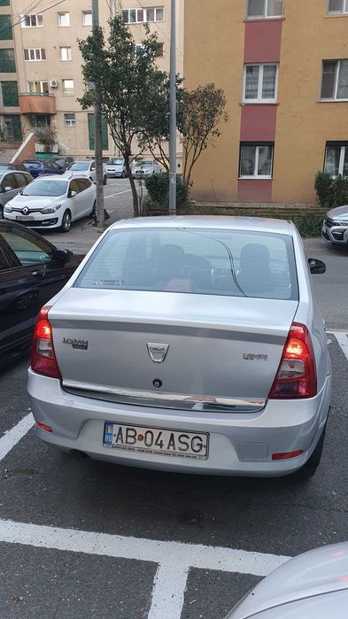 Dacia Logan 1.6 Laureate 2009, 37.700km, clima, istoric reprezentanta, unic proprietar