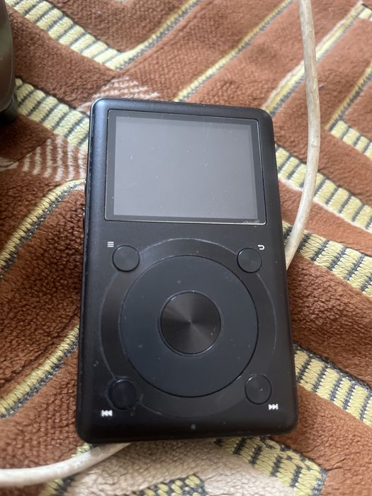 Продам или поменяю плеер Fiio X1