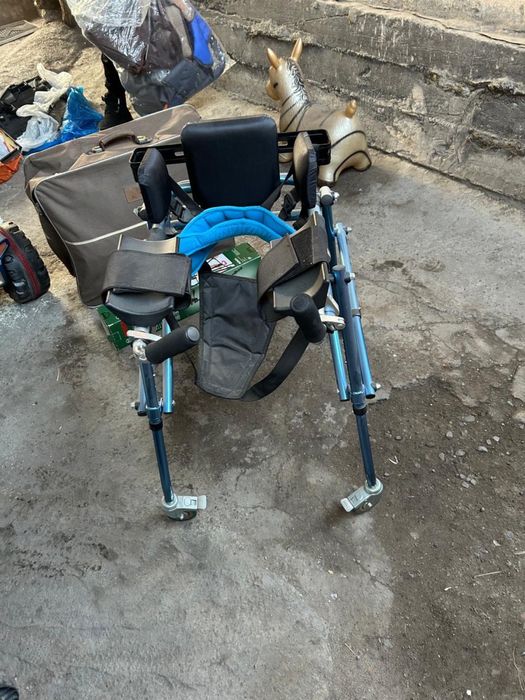 3 инвалидных колясок