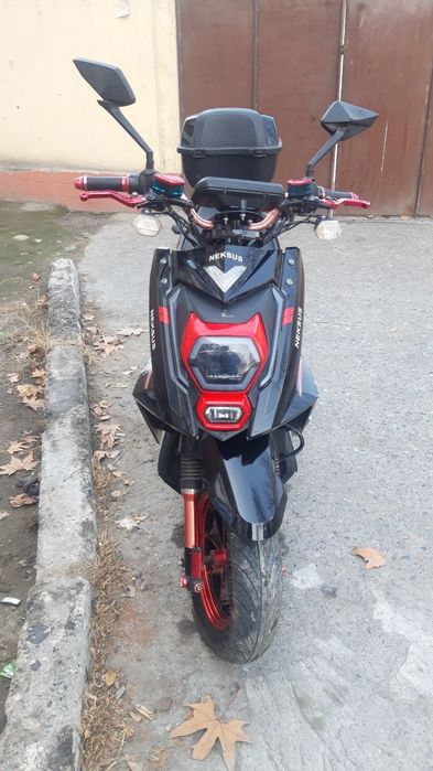 Rdlayin skuter sotiladi