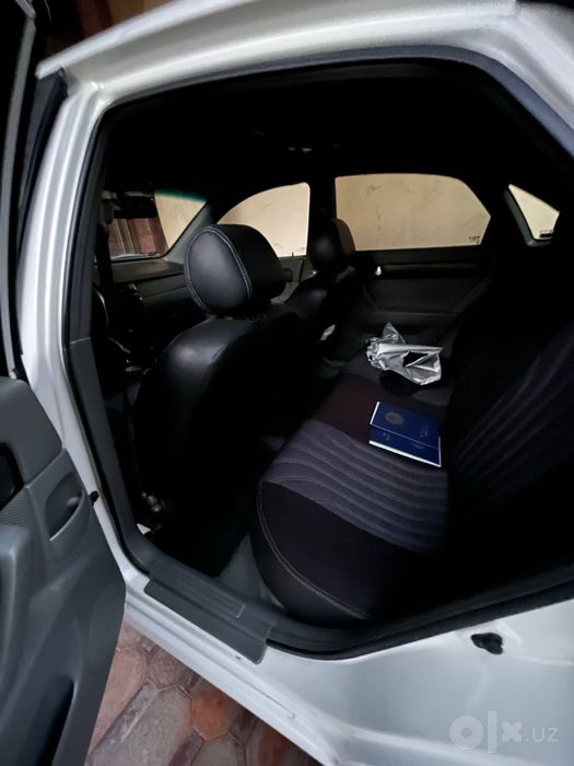 Машина Lacetti Chevrolet