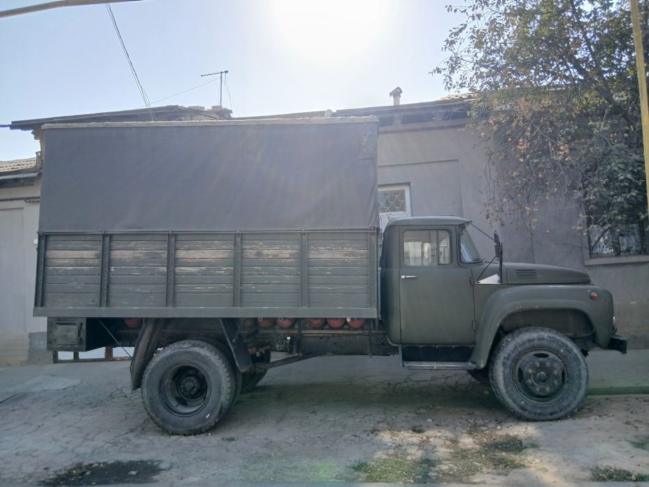 Zil 130 sotiladi srochna