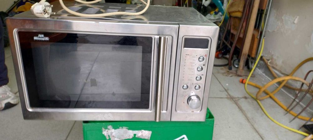 „Minneapolis wp 900“  професионална микровълнова фурна