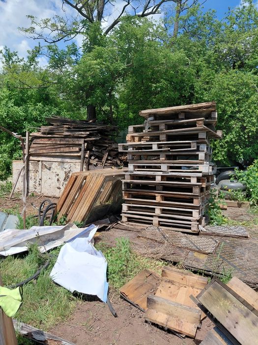 Продавам спешно дърва в кв.Кремиковци