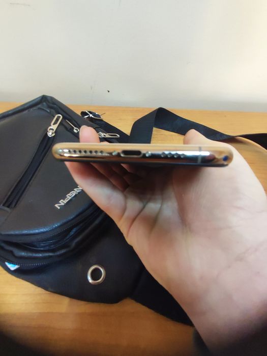 Iphone xs max 64 gold