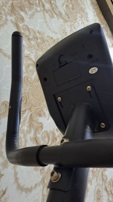 Срочно велотренажёр сотилади!