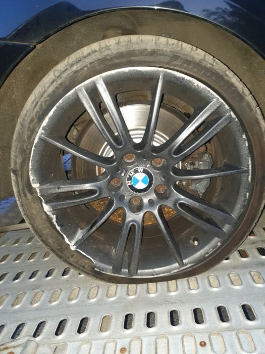 На части БМВ 330д е90 231кс bmw м пакет