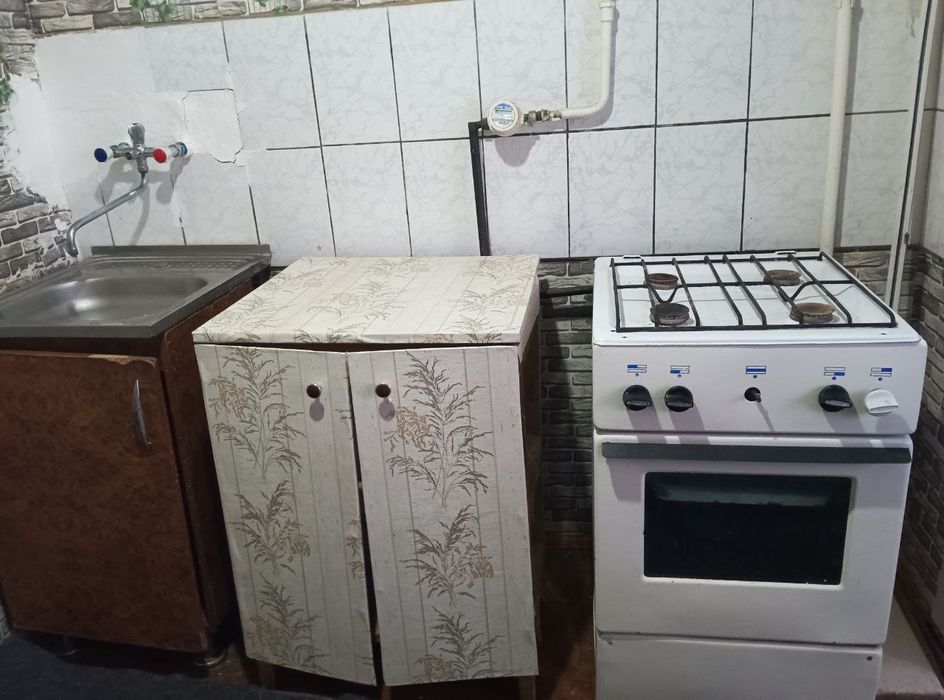 Восход Бозор олдида 2 хоналик квартира ижарага берилади