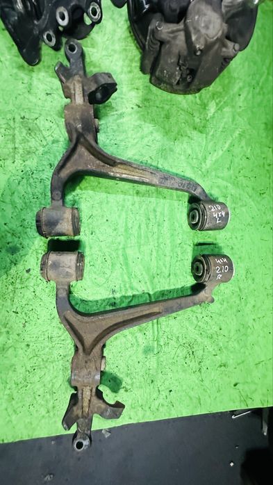 W210 4matic нижний рычаг авторазбор мерседес бу оригнал запчасть