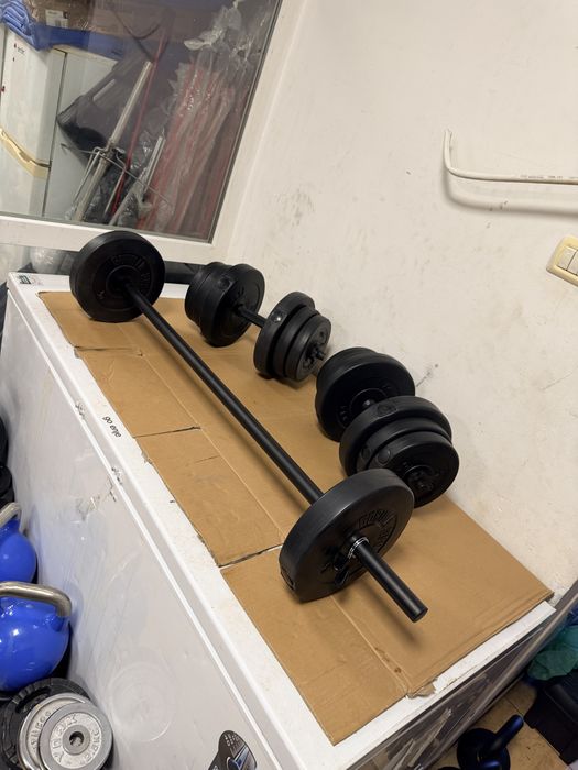 Gantere reglabile+haltera cu discuri greutate totala 50 kg, pret 350 lei predare in Bucuresti sector 4