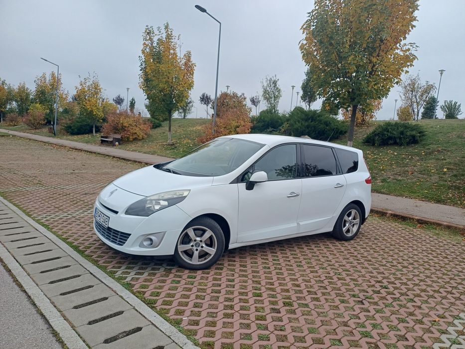 Vând renault grande scenic