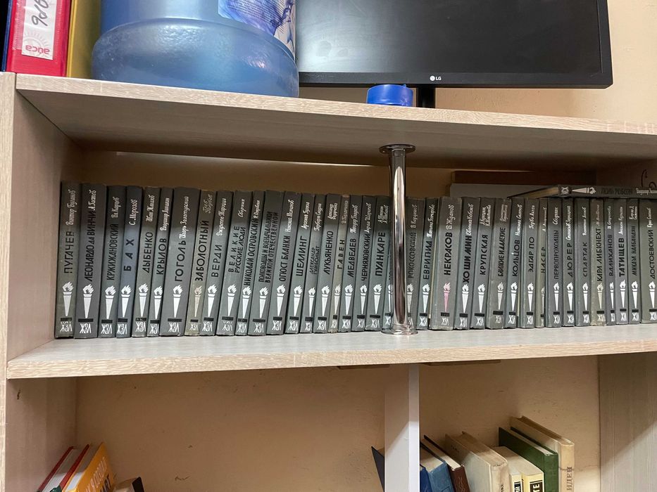 Продам книги из серии ЖЗЛ