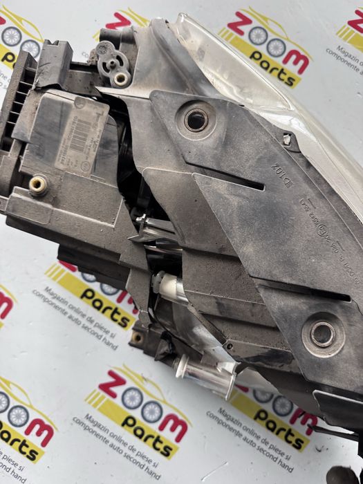 Far stanga bi xenon adaptiv avariat spart VW Passat B6 2005-2010