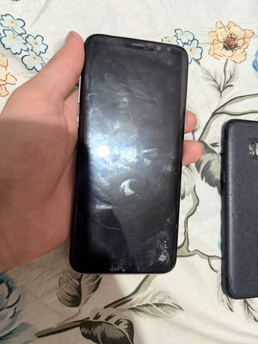 Продам сматрфон Samsung s8