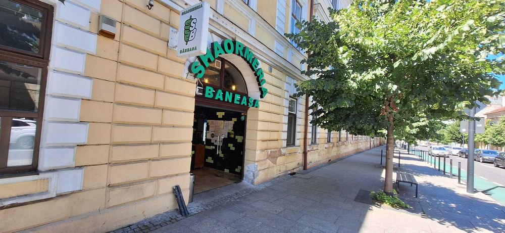 Piața Lucian Blaga | 75 mp | Vad comercial consacrat | Direct proprietar  Nu închiriați doar un spațiu comercial!!!
