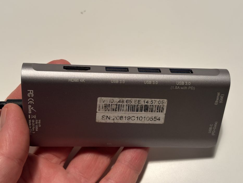 Adaptor / cititor USB-C pt apple